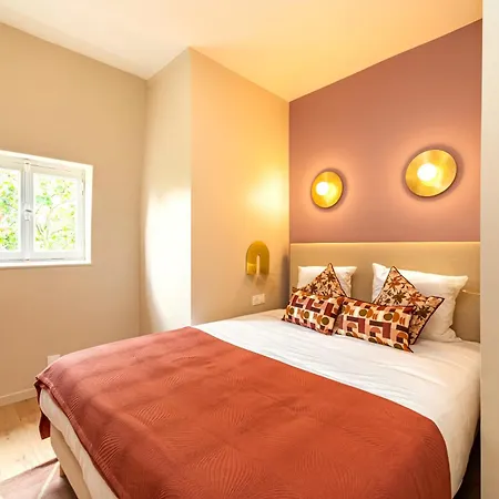 Апартаменты Cozy And Well Arranged - Pereire *