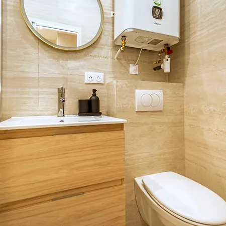 Cozy And Well Arranged - Pereire Апартаменты *
